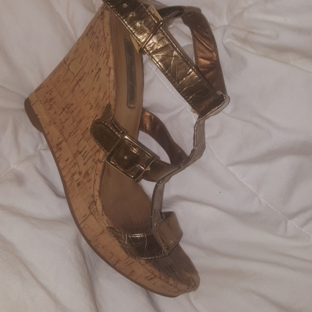 Wedges 🎈 - Picture 2 of 3